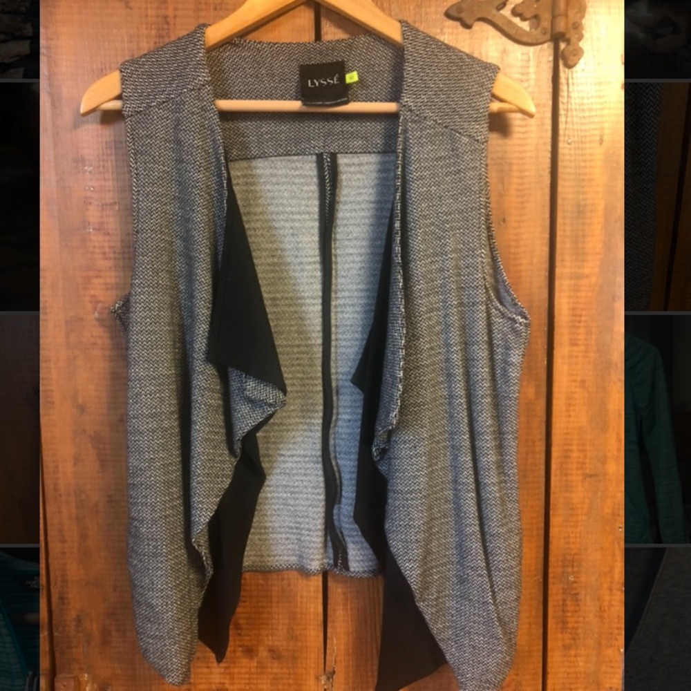 Trendy vest, great for layering